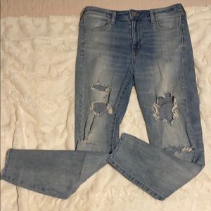 light wash American eagle jeans